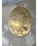 Large Oval Photo Locket Valentine with Heart and Floral Design - $1,083.07 MXN