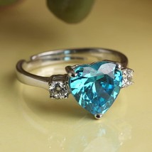 14k White Gold Plated 3.50 Ct Heart Simulated Topaz Engagement Three-Stone Ring - £65.75 GBP