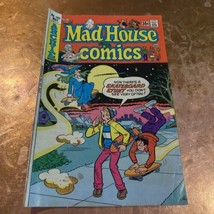 MAD HOUSE COMICS 102 May 1976-ARCHIE SERIES,FAWCETT - $7.27
