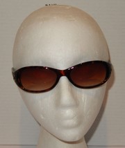 Foster Grant Women&#39;s April Oval Brown Tortoise Sunglasses - €12,81 EUR