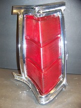 1969 Chrysler Town &amp; Country Rh Taillight Oem #2930316 - £141.77 GBP