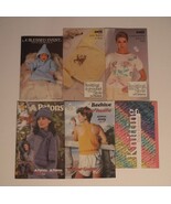 Knitting pattern books / booklets Lot of 5 and Knitting Pocket Refrence ... - $183.25 MXN
