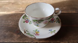 Vintage Flower Pattern Aynsley Teacup Tea Cup Saucer set - £37.59 GBP