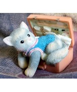 Vintage Calico Kittens Figurine &quot; A hug a day packs your troubles away S... - £9.19 GBP