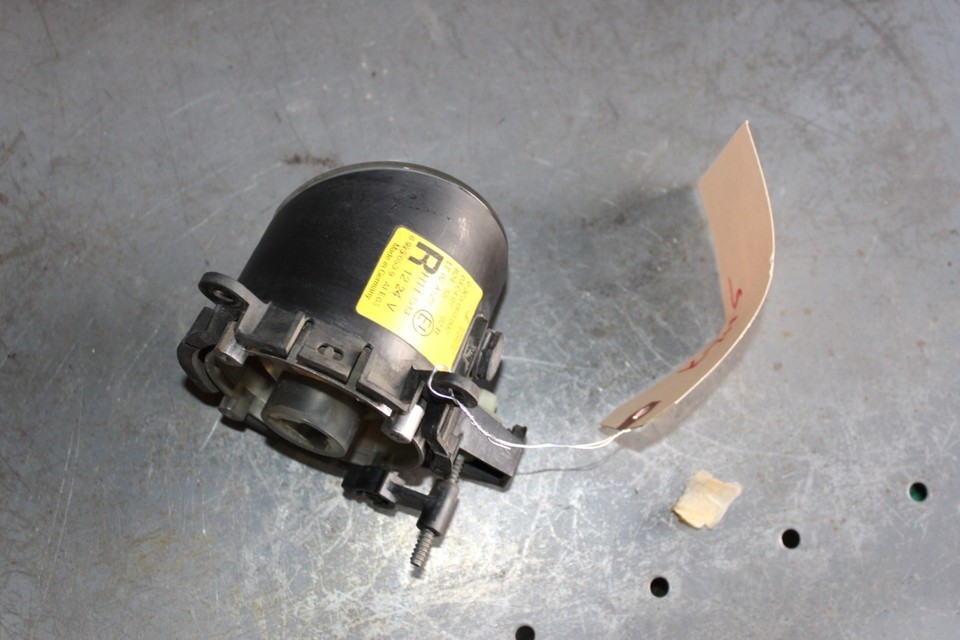 2002-2008 MINI COOPER FRONT RH PASSENGER SIDE FOG LIGHT K7115 - $48.40