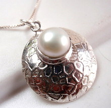Pearl Round Convex Pendant 925 Sterling Silver Webbed Design Accents New - $6.29