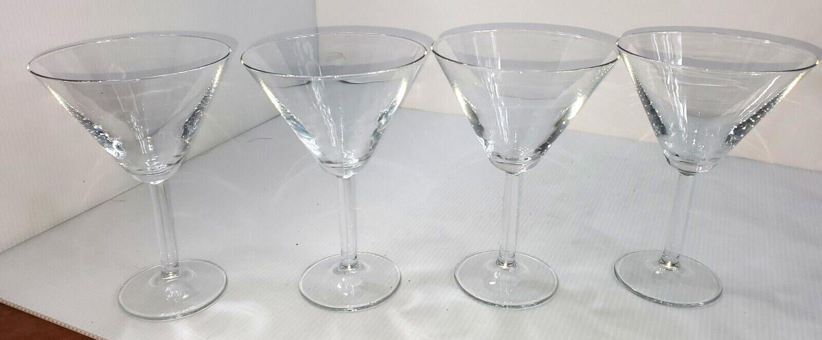 Luigi Bormioli Set of 4 Champagne Blown-Crystal Glasses-Light show - $10.99