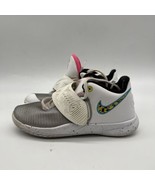 Nike Boys Kyrie Flytrap III BQ5621-104 White Basketball Shoes Sneakers S... - £27.61 GBP