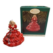 Hallmark 1996 Club Edition Ornament Based On The 1988 Happy Holidays Barbie Doll - £7.90 GBP