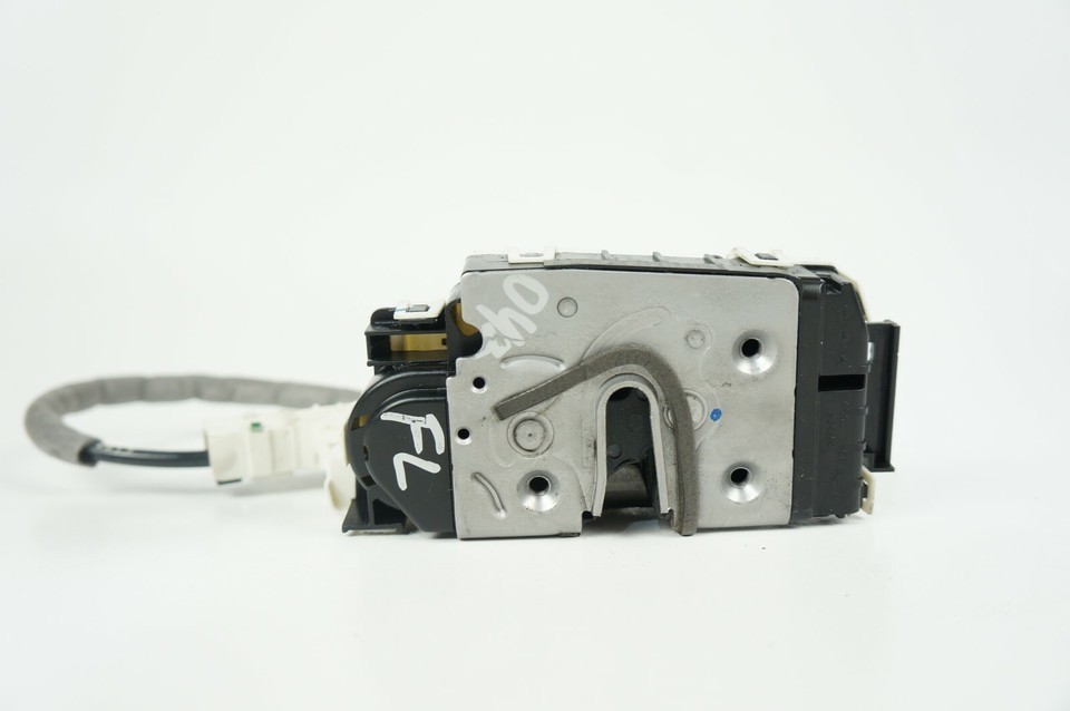 08-2009 mercedes w204 c300 c350 c63 front left driver door actuator lock... - $104.87