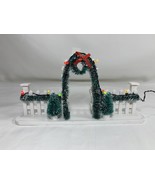 Garland Lined Lightup White Picket Fence &amp; Archway Christmas Village Acc... - $277.99 MXN