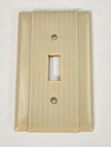 P&amp;S Uniline Ribbed Bakelite  Single Toggle Switch Plate Cover - Ivory - £7.01 GBP