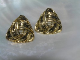 Vintage Open Weave Goldtone Triangle Post Earrings for Pierced Ears – 0.... - £6.85 GBP