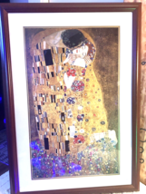 Vintage Large The Kiss Gustav Klimt Framed Art Poster Print 28x40 Wood Frame - £66.33 GBP