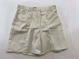 Haggar Women&#39;s Flat Front Chino Shorts Size 14 Beige Polyester High Rise - $8.80