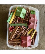 Collectible Vintage Lincoln Logs 22 lbs Lot W Miscellaneous Extras - $2,073.40 MXN