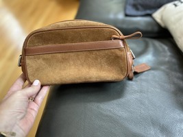 Coach Suede Crossbody Bag - Stylish and Functional - $3,623.74 MXN