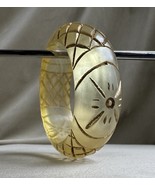 Vintage Rare Carved Bakelite Bracelet Champagne Pastel Yellow Large - $2,688.44 MXN