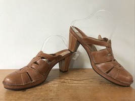 Clarks Artisan Collection Brown Leather Block Chunky Heels Mules Clogs 7.5M 38 - $49.99