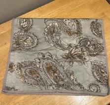 Chaps Home Ralph Lauren Cold Spring Paisley Gray Gold King Sham - $368.63 MXN