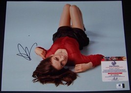 Clearance Sale! Mila Kunis Signed Autographed 11x14 Photo Gai Ga Gv Global Coa! - £99.84 GBP