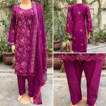 Pakistani Mgenta Straight Shirt 3-PCS Lawn Suit w/ Threadwork ,X-Large - £57.14 GBP