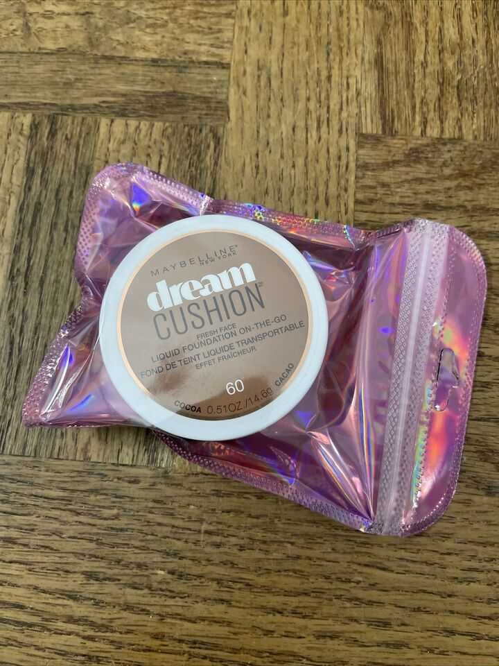 Maybelline Dream Cushion Liquid Foundation Cocoa - $8.79