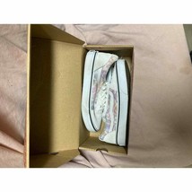 Girl VANS Ward Heart Tie Dye Shoes Size 3 With Box - $39.60