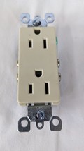 Full Box of Leviton Ivory Decora 2P 3W NEMA 5-15R 15A 125V Duplex Recept... - $863.27 MXN