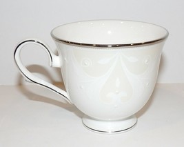 LOVELY LENOX FINE BONE CHINA CLASSICS COLLECTION OPAL INNOCENCE SCROLL CUP - $15.83