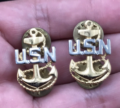 Lot of Two (2) US Navy Anchor Pins V-21-N -- 5/8&quot; x 1&quot; - £9.66 GBP