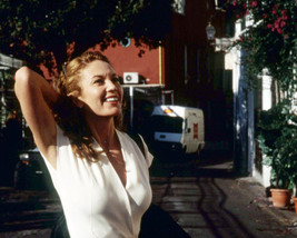 Diane Lane as Frances in Under The Tuscan Sun 16x20 Canvas - £54.81 GBP