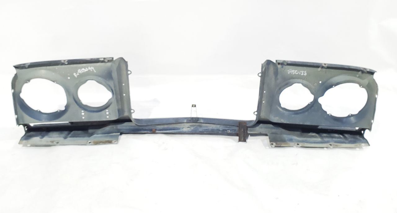 1989 Jeep Grand Wagoneer OEM Grill Front Header Panel Item image 2