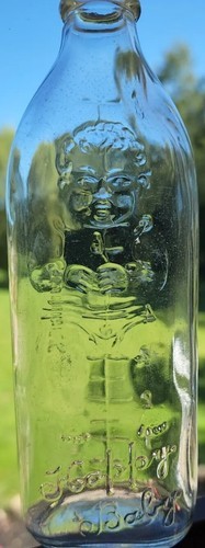 Vintage 1950's ~ Glass ~ Nursing/Baby Bottle ~ 8 Oz ~ Embossed "Happy Baby" Item image 2