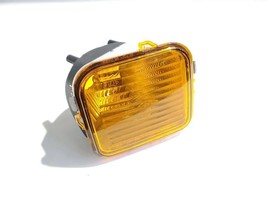 Passenger Front Right Signal Lamp PN 15139188 New OEM 06 07 08 09 10 Hummer H3 - $39.58