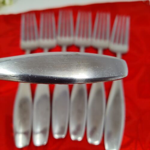 7 Pc DF Dinner Forks Hampton Silversmiths Gourdon  Stainless Flatware - $19.98