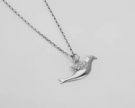 1.50Ct Simulated Diamond Bird Lovers Beauty Pendant 14K White Gold Plated Silver - $217.79