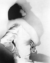 Pola Negri Profile In Satin Fur Outfit Shadow On Wall 16X20 Canvas Giclee - £55.94 GBP