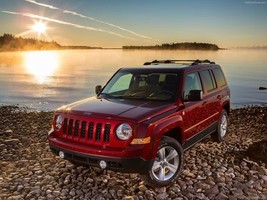 Jeep Patriot 2014 Poster  24 X 32 #CR-A1-31934 - £27.32 GBP