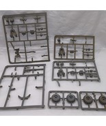 *Incomplete* Chaos Biker Bits And Pieces On Sprues - $349.17 MXN