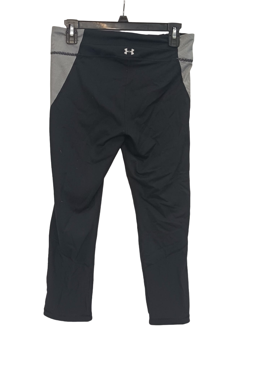 Under Armour Women Activewear Capri Legging Pants, Black and Gray, Medium - $37.61
