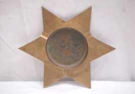 Vintage Brass Star Ashtray Incised Tobacciana Smoking Tool Office Man Cave Decor - £11.86 GBP