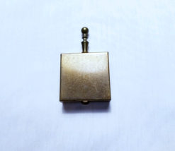 VTG Brass Tiny Hand Purse Ash Tray Miniature Pocket Travel Cigarette Ashtray - £15.95 GBP