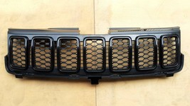 Front Grille Assembly &amp; Gloss Black Trim Ring For Jeep 2017-20 Grand Cherokee - £140.12 GBP
