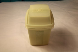 Vintage Tupperware Pic A Deli Pickle Olive Keeper Container Strainer Lid Clear - £15.68 GBP