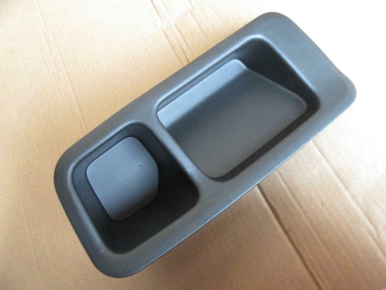 OEM 2017-2018 GMC Acadia SLE Rear Left Driver Side Cup Holder Panel 84121250 - $16.99