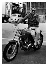 Steve Mcqueen Flipping The Bird On Motorcycle 5X7 B&amp;W Photo - £8.85 GBP