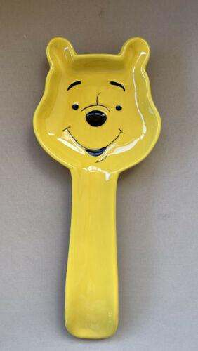 Disney Winnie the Pooh Golden Yellow Shaped Head Ceramic Kitchen Spoon Rest New - $16.96