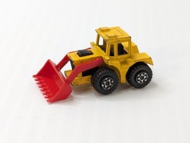 Matchbox Superfast #29 Tractor Shovel Vintage 1976 Yellow Red Lesney England - £7.91 GBP