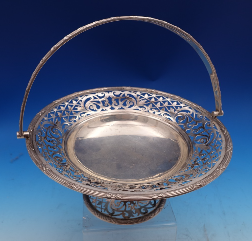 Walker and Hall English Sterling Silver Fruit Basket Swing Handle #51078 (#8549) Item image 2